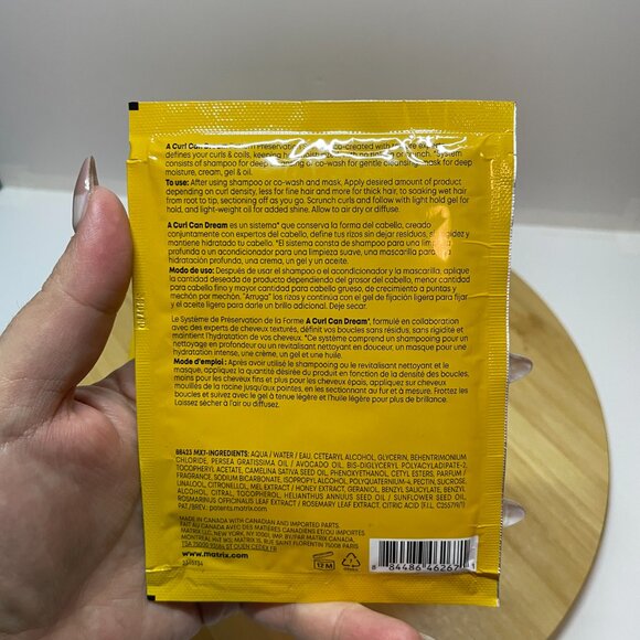 Matrix Total Results A Curl Can Dream Manuka Honey Moisturizing Cream 30 mL 1 Oz - Picture 3 of 3